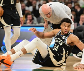 九游游戏平台-包含关键时刻体能课后，密尔沃基雄鹿状态回暖备战NBA总决赛，底气十足，数据趋势出现新变化的词条